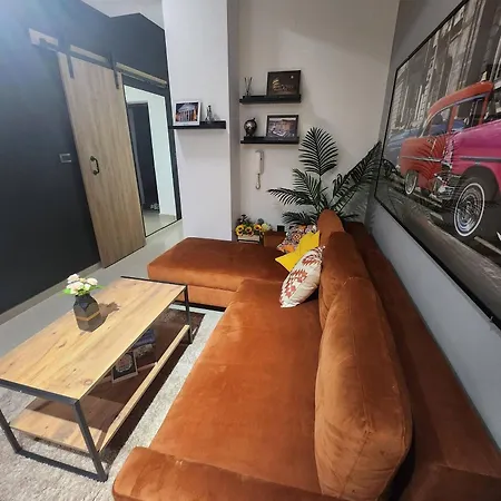 Apartment Cozy 35m2 In Skopje